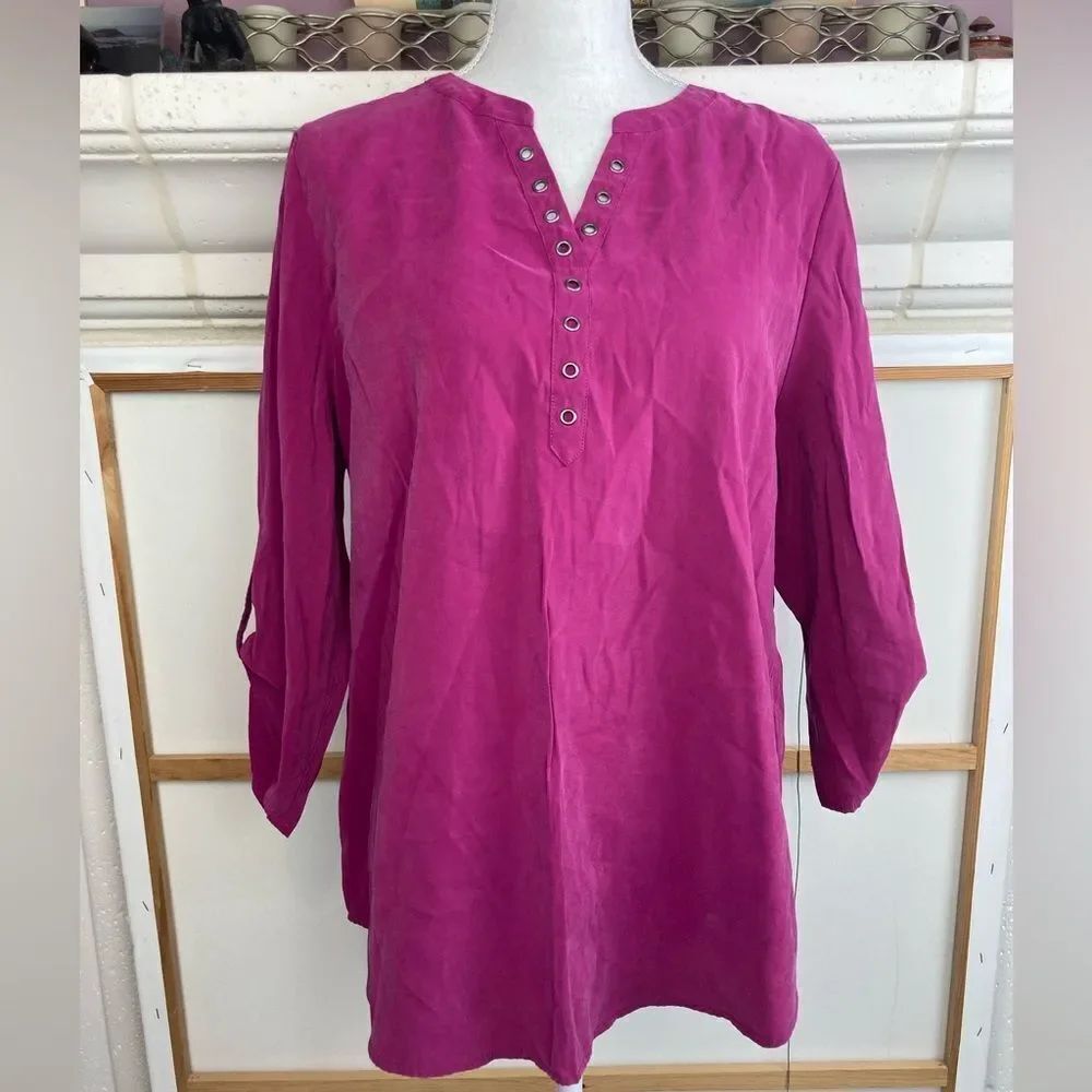 Chico's Fuchsia V Neck Tunic with mini grommet decoration & convertible sleeves